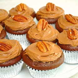 Caramel Pecan Cupcakes