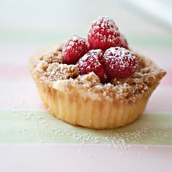Cheesecake Cupcakes with Crumb Topping