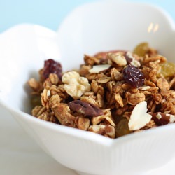 Easy Homemade Granola