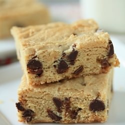 Walnut Chocolate Chunk Blondies