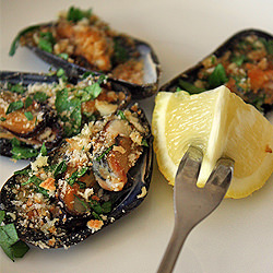 Cozze Ripiene {Stuffed Mussels}