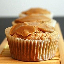 “Oatmeal Cookie” Cupcakes
