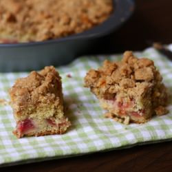 Rhubarb Crumb Coffee Cake