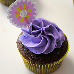 Cadbury Cream Egg Cupcakes