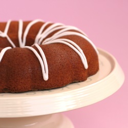 Vanilla Bean Budt Cake (in Spanish)