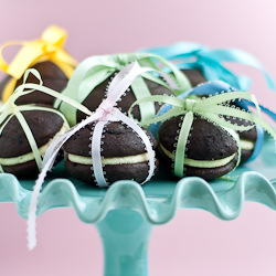Passion Fruit Whoopie Pies