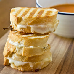 Spicy Grilled Cheese Sliders