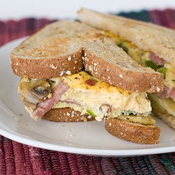 Denver Eggs-and-Potato Hah Sammies