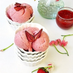 Strawberry Mascarpone Ice Cream