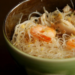 Pad Thai with Chicken and Shrimp