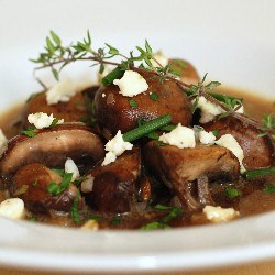 Braised Mushrooms with Blue Cheese
