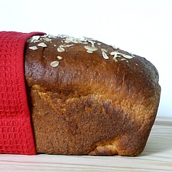 Honey-Oatmeal Sandwich Bread