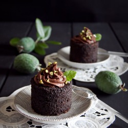 Chocolate Cakes with Feijoa Mousse