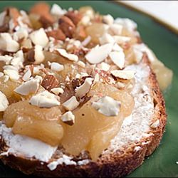 Caramelized Pears Goat Cheese Crostini