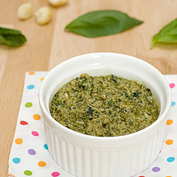 Macadamia Pesto