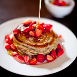 Maple, Walnut & Flaxseed Pancakes