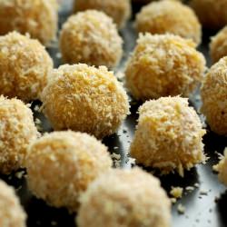 Crunchy Roast Chicken Balls