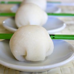 Butterfinger Mochi Ice Cream