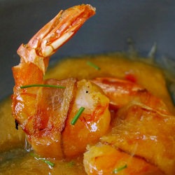 Shrimp with Mango and Tomato Coulis
