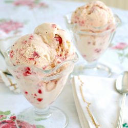 Homemade Strawberry Ice Cream