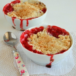 Strawberry Crumble