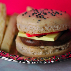 Macaron Burgers.. The Sweet Kind