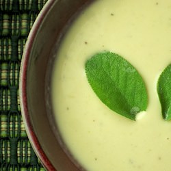 Tuscan White Bean and Garlic Soup