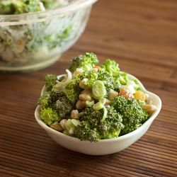 Mayo-Less Broccoli Slaw