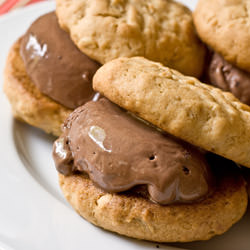 Peanut Butter Cookie-Gelato Sliders