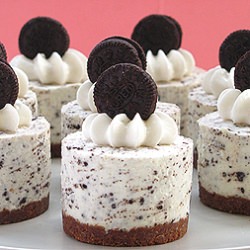 Oreo Cookies&Crm NoBake Cheesecake