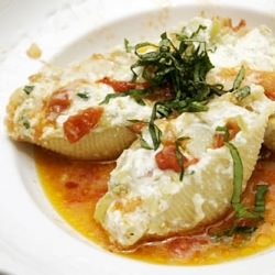 Shells with Prosciutto & Artichoke