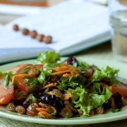 Salad with Pomegranate Dressing
