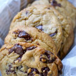 Giant Chocolate Chip Cookie