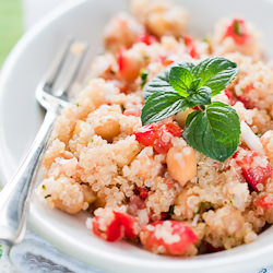 Quinoa Salad with Chickpeas