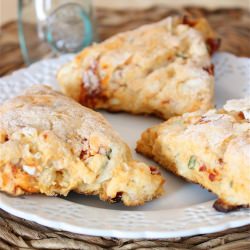 Sun Dried Tomato, Basil, Feta Scone