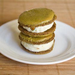 Macaron Ice Cream Sandwiches