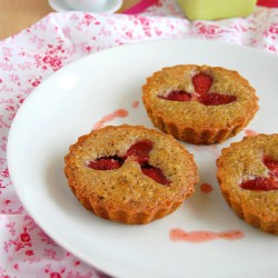 Strawberry, Pistachio & Orange Cake