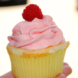 Pink Lemonade Cupcakes