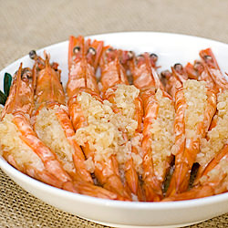 Steamed Prawns with Garlic
