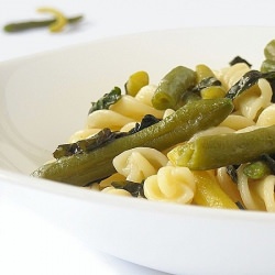 Pasta with Green Beans & Basil