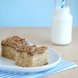 Banana Streusel Snack Cake