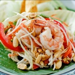 Thailand Street Food: Papaya Salad