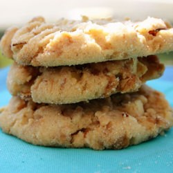 Texan-Sized Almond Crunch Cookies