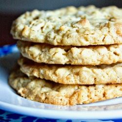 Salty Oatmeal White CC Cookies
