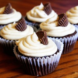 Peanut Butter Chocolate Cupcakes