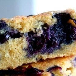 Blueberry Traybake