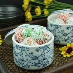 Steamed Sago Rolled in Coconut