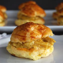Indian Chicken Puffs