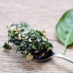 Chopping Board Pesto