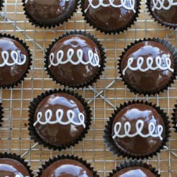 Homemade Hostess Cupcakes!